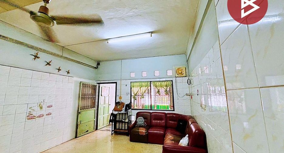 For sale 3 bedrooms retail Space in Bang Khae, Bangkok