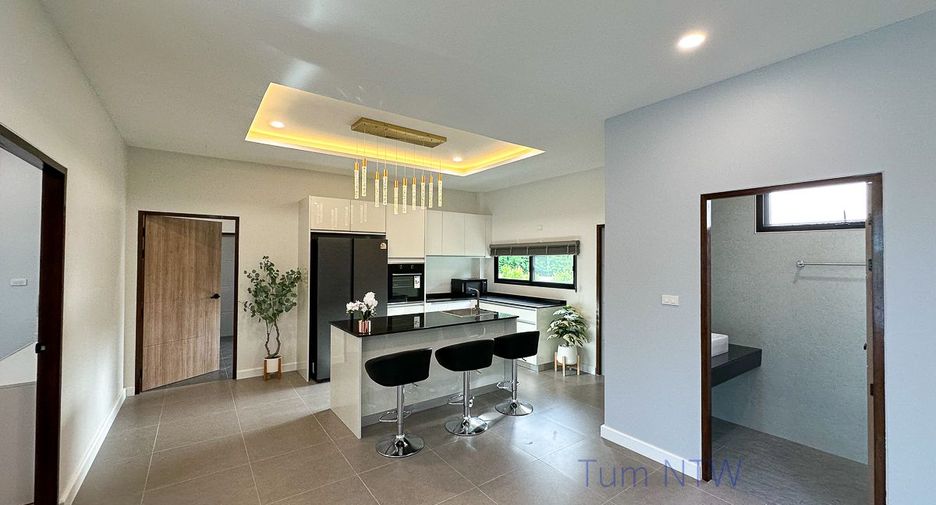 For rent and for sale 4 bedrooms house in Doi Saket, Chiang Mai
