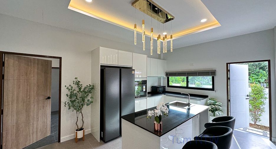 For rent and for sale 4 bedrooms house in Doi Saket, Chiang Mai