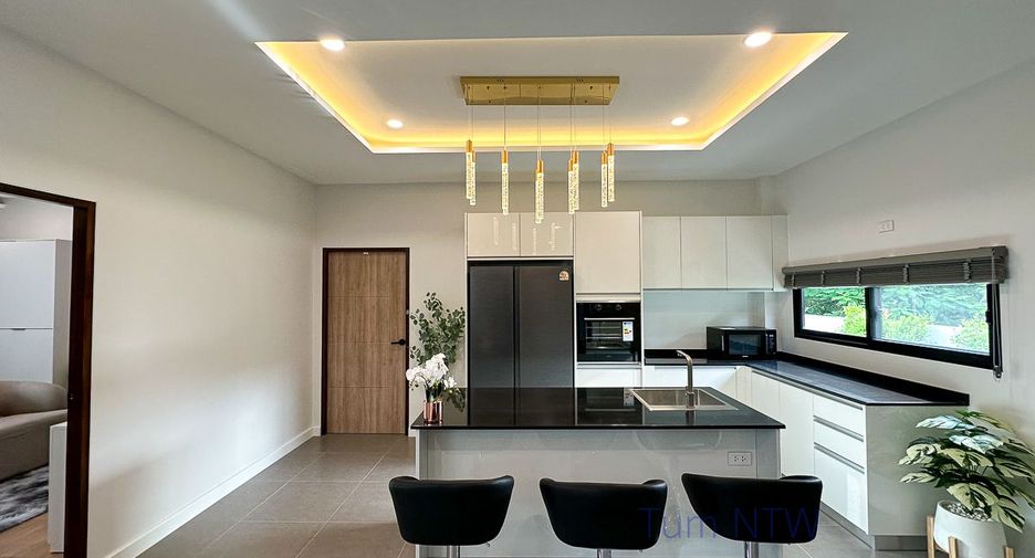 For rent and for sale 4 bedrooms house in Doi Saket, Chiang Mai