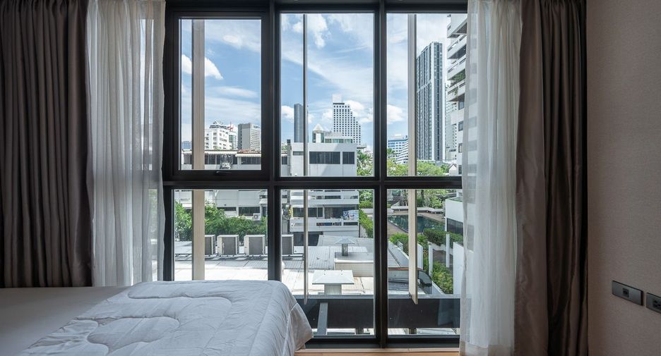 À vendre 2 chambres condo à Watthana, Bangkok