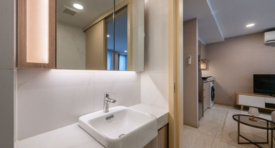 À vendre 2 chambres condo à Watthana, Bangkok