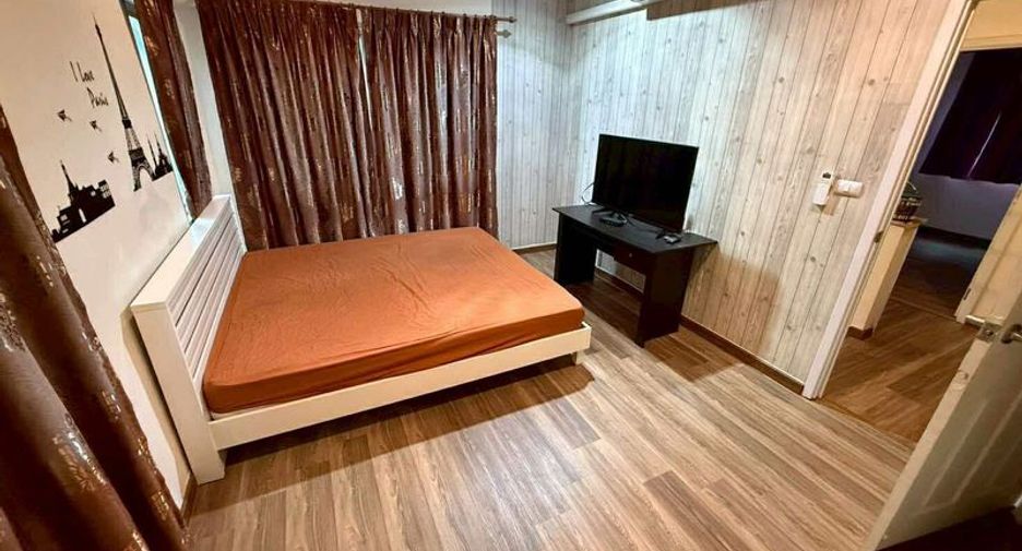 For sale 3 bedrooms house in Si Racha, Chonburi