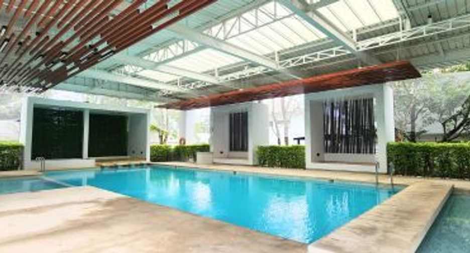 Haus zum Kauf mit 4 Zimmer in Mueang Nonthaburi, Nonthaburi