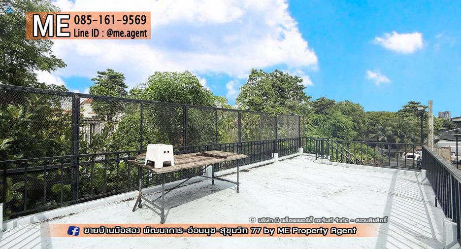 For rent 3 bedrooms townhouse in Suan Luang, Bangkok