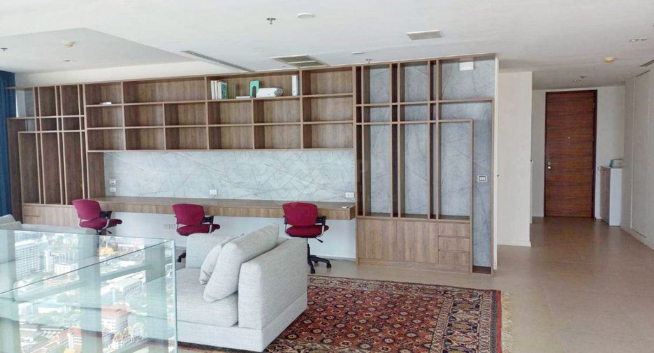 À louer 3 chambres appartement à Sathon, Bangkok