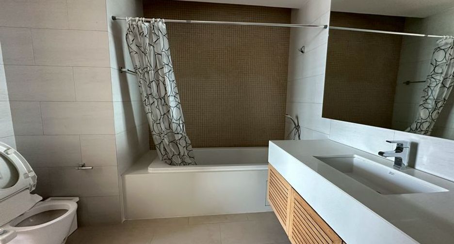 For rent 1 bed condo in Si Racha, Chonburi