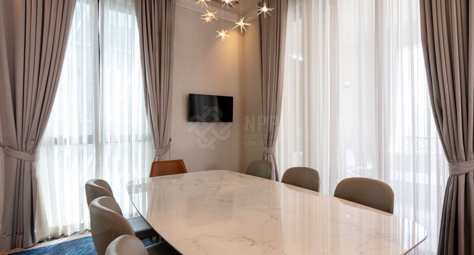 For sale 3 bedrooms apartment in Pathum Wan, Bangkok
