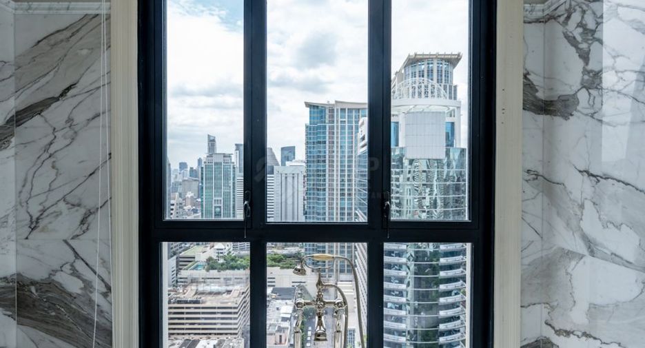 For sale 3 bedrooms apartment in Pathum Wan, Bangkok