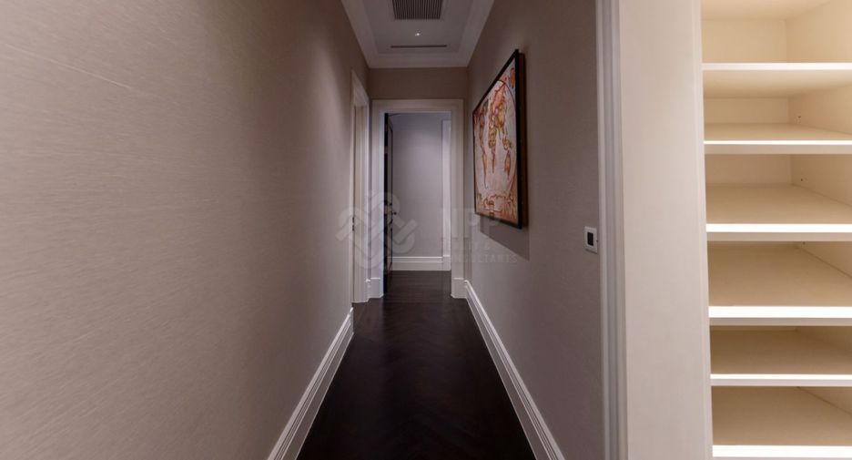 For sale 3 bedrooms apartment in Pathum Wan, Bangkok