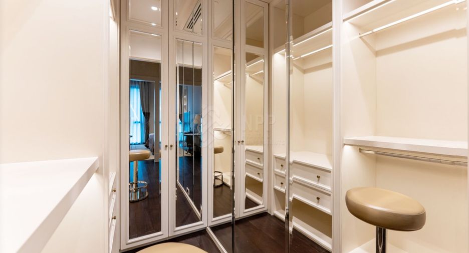 For sale 3 bedrooms apartment in Pathum Wan, Bangkok