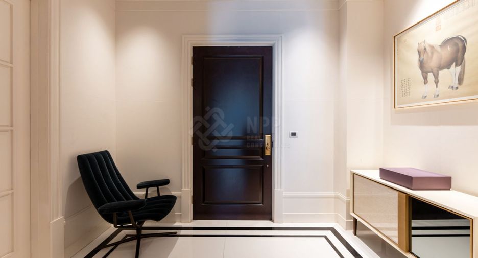 For sale 3 bedrooms apartment in Pathum Wan, Bangkok