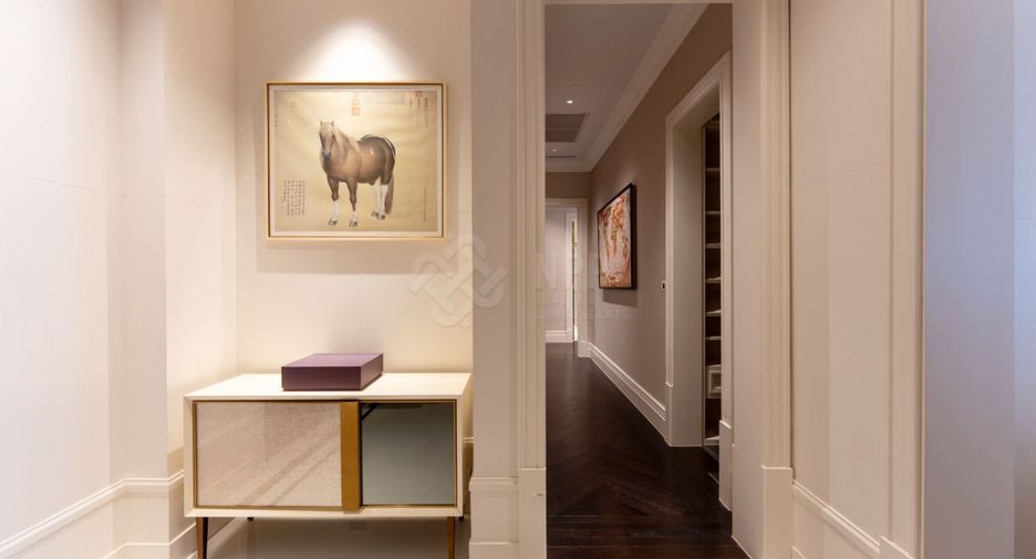 For sale 3 bedrooms apartment in Pathum Wan, Bangkok