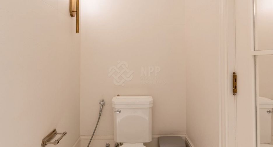 For sale 3 bedrooms apartment in Pathum Wan, Bangkok