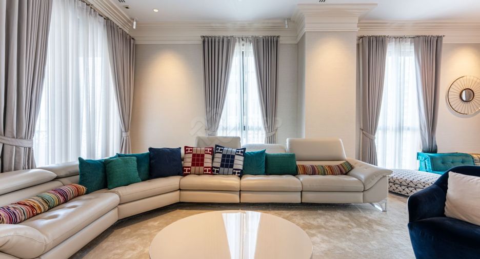 For sale 3 bedrooms apartment in Pathum Wan, Bangkok