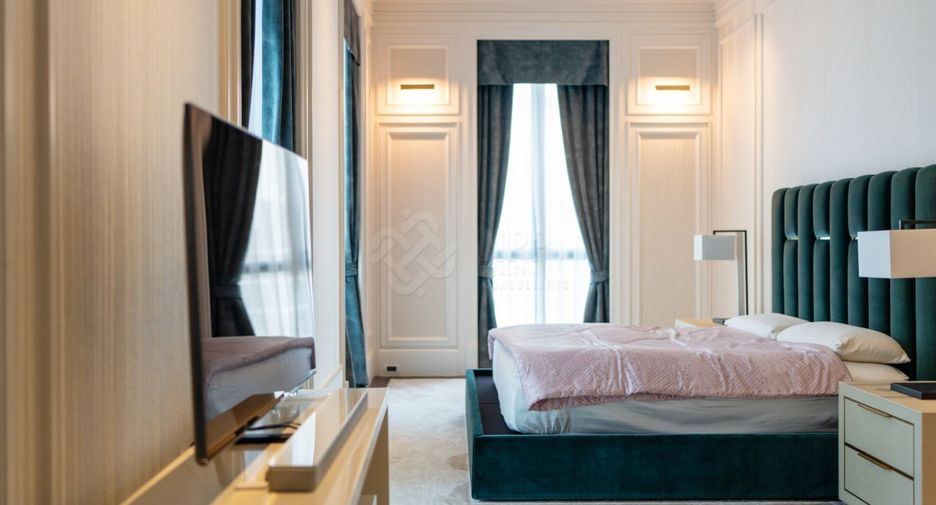 For sale 3 bedrooms apartment in Pathum Wan, Bangkok
