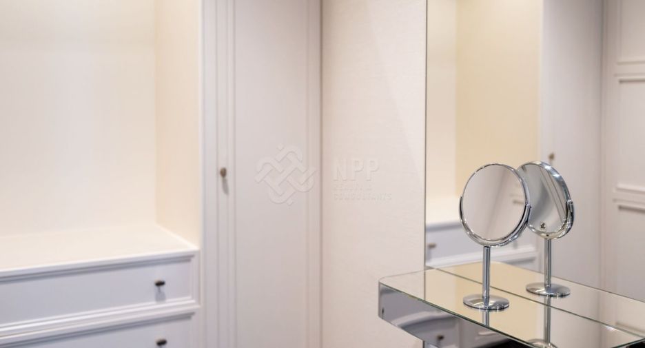 For sale 3 bedrooms apartment in Pathum Wan, Bangkok