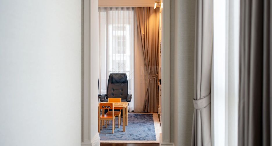 For sale 3 bedrooms apartment in Pathum Wan, Bangkok