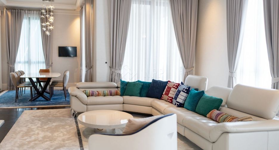 For sale 3 bedrooms apartment in Pathum Wan, Bangkok