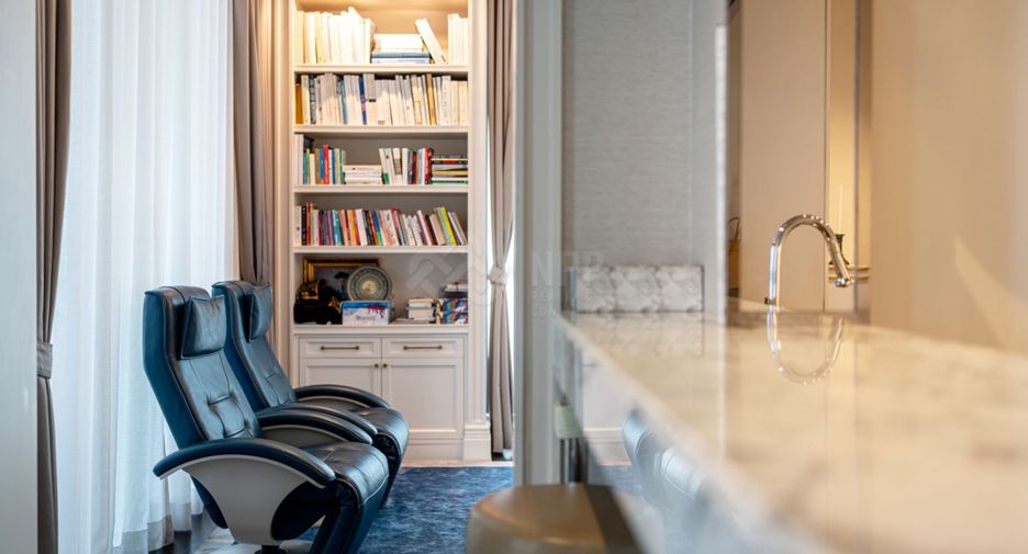 For sale 3 bedrooms apartment in Pathum Wan, Bangkok