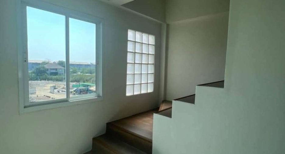 For rent retail Space in Prawet, Bangkok