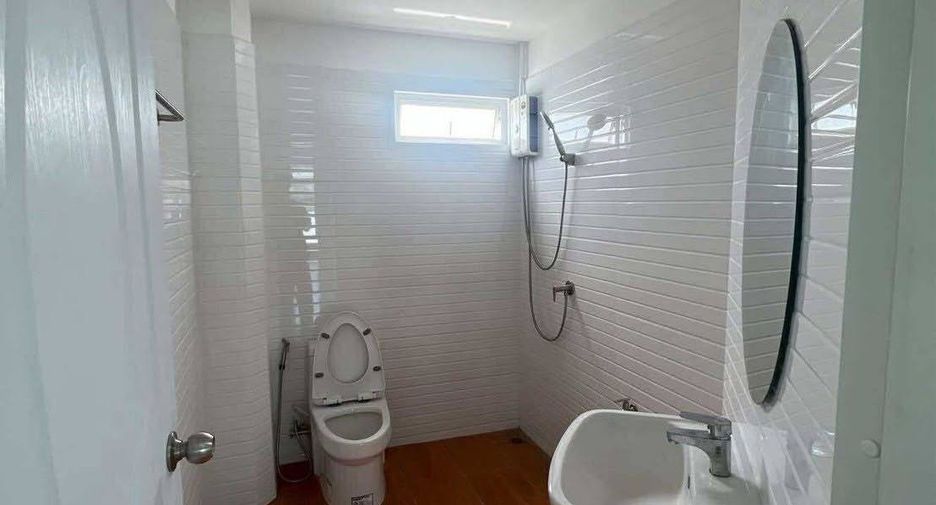 For rent retail Space in Prawet, Bangkok