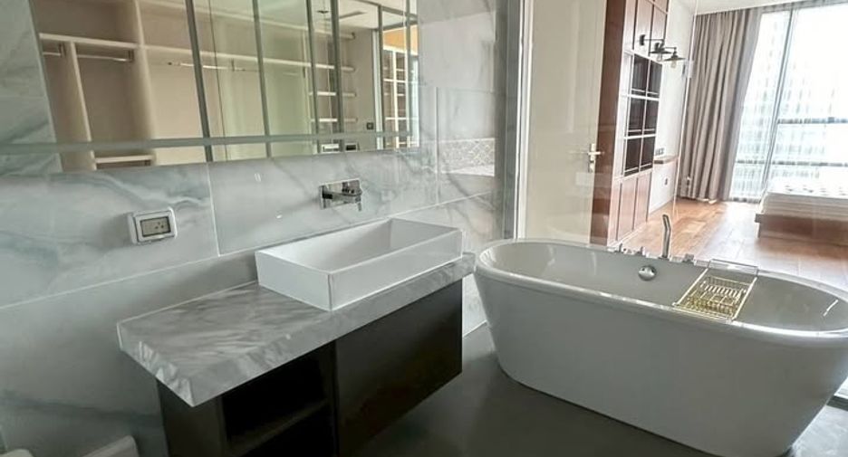 For rent 2 bedrooms condo in Sathon, Bangkok