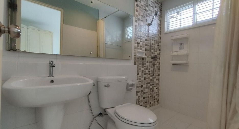 Reihenhaus zur Miete mit 2 Zimmer in Bang Phli, Samut Prakan