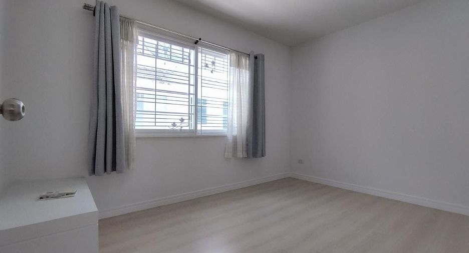 Reihenhaus zur Miete mit 2 Zimmer in Bang Phli, Samut Prakan