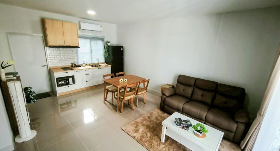 For rent 3 bedrooms townhouse in Bang Phli, Samut Prakan