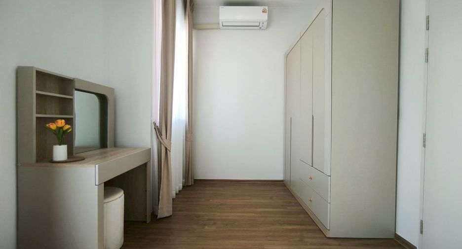 For rent 3 bedrooms townhouse in Bang Phli, Samut Prakan