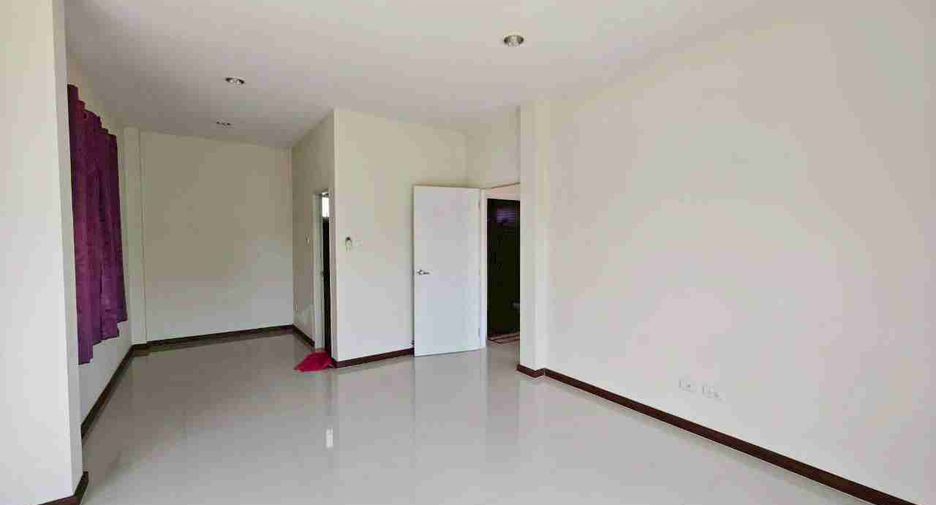 Casa en alquiler y en venta de 3 habitaciones en Thanyaburi, Pathum Thani