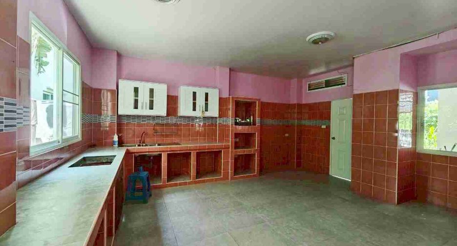Casa en alquiler y en venta de 3 habitaciones en Thanyaburi, Pathum Thani