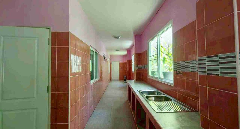 Casa en alquiler y en venta de 3 habitaciones en Thanyaburi, Pathum Thani