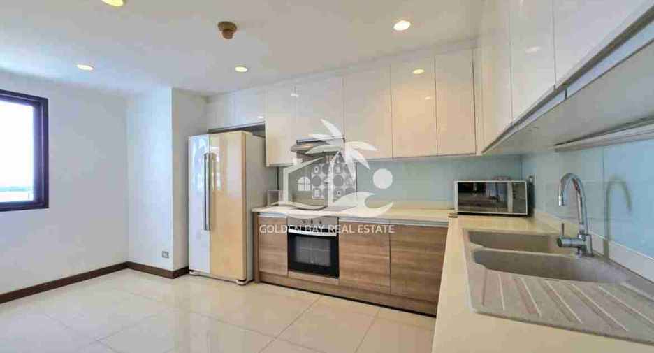 For rent 3 bedrooms condo in Bang Lamung, Chonburi