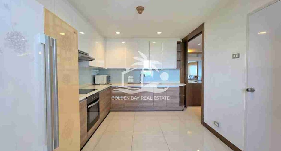 For rent 3 bedrooms condo in Bang Lamung, Chonburi