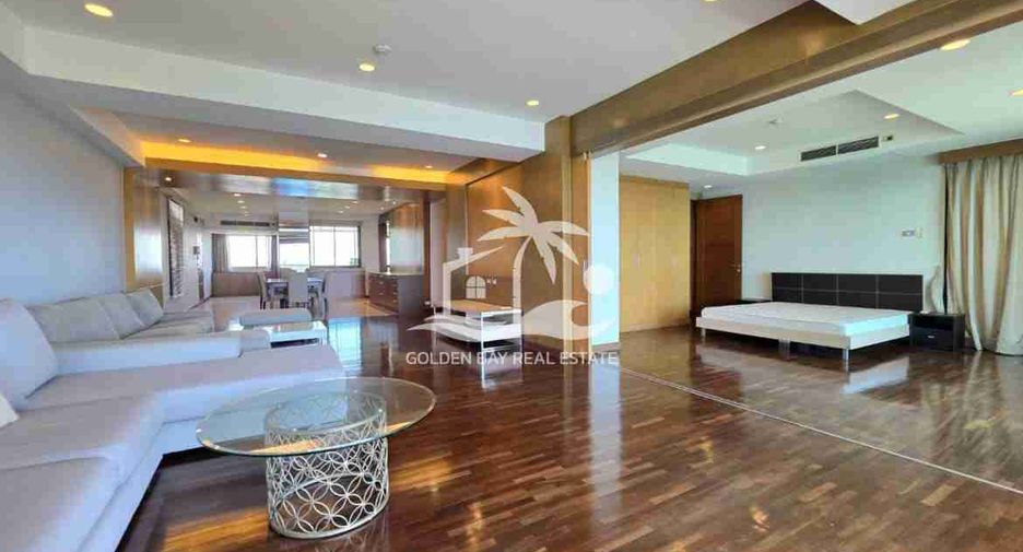 For rent 3 bedrooms condo in Bang Lamung, Chonburi