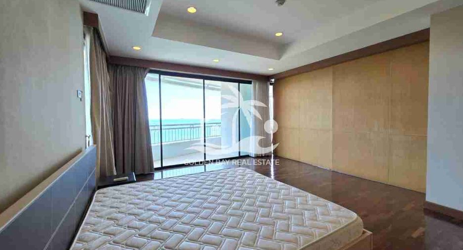 For rent 3 bedrooms condo in Bang Lamung, Chonburi