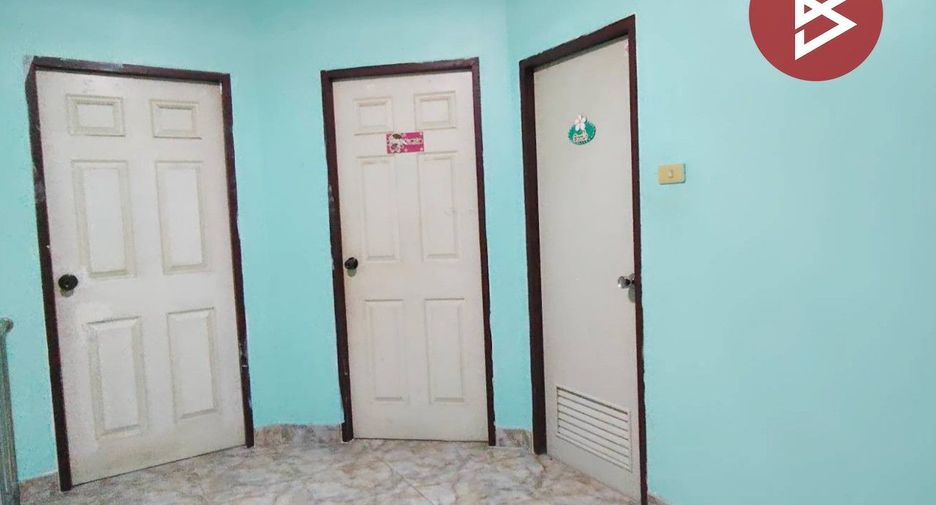 For sale 3 bedrooms townhouse in Phan Thong, Chonburi