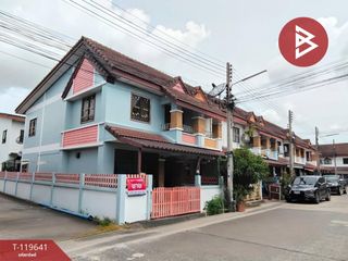 For sale 3 bedrooms townhouse in Phan Thong, Chonburi