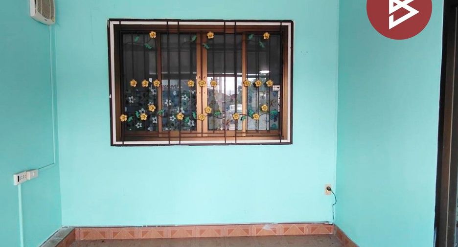 For sale 3 bedrooms townhouse in Phan Thong, Chonburi