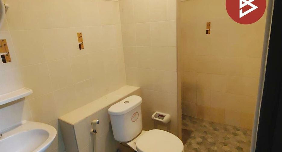 For sale 3 bedrooms townhouse in Phan Thong, Chonburi