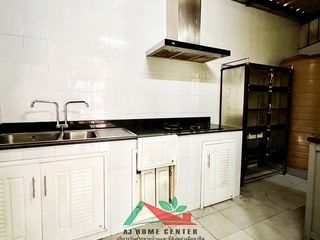 For sale 3 bedrooms townhouse in Bang Khen, Bangkok
