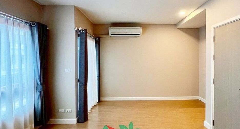 Reihenhaus zum Kauf mit 3 Zimmer in Bang Khen, Bangkok