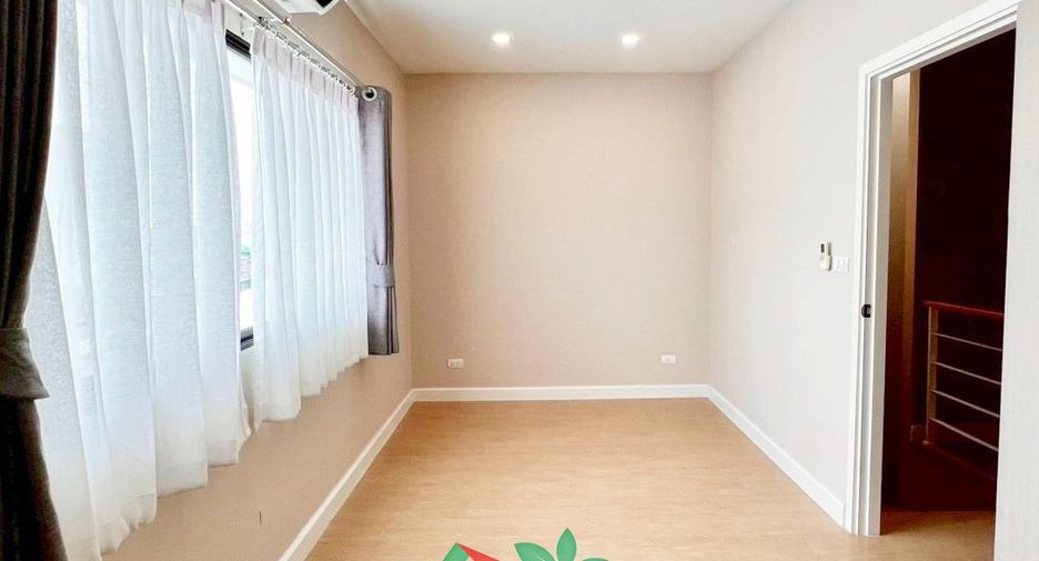 Reihenhaus zum Kauf mit 3 Zimmer in Bang Khen, Bangkok