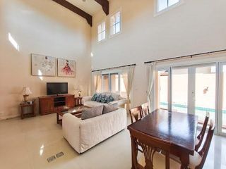 À louer 3 chambres maison à Bang Lamung, Chonburi