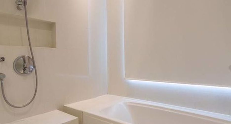 For sale 2 bedrooms condo in Khlong Toei, Bangkok
