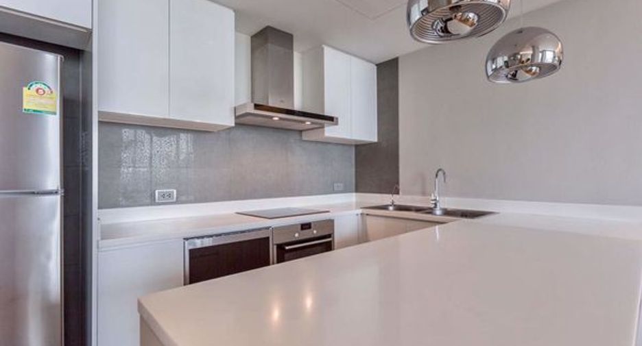 For sale 2 bedrooms condo in Khlong Toei, Bangkok