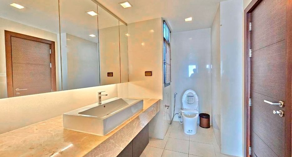 À louer 1 chambre appartement avec services à Khlong Toei, Bangkok