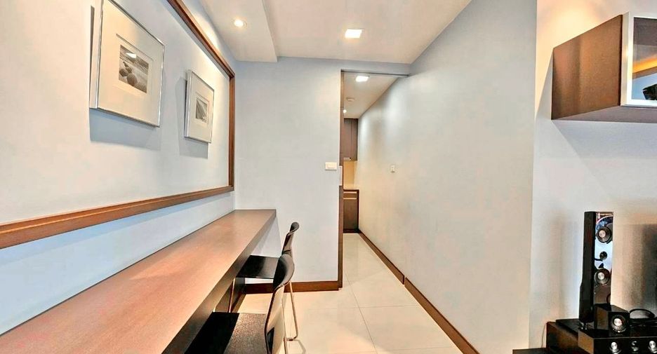 À louer 1 chambre appartement avec services à Khlong Toei, Bangkok